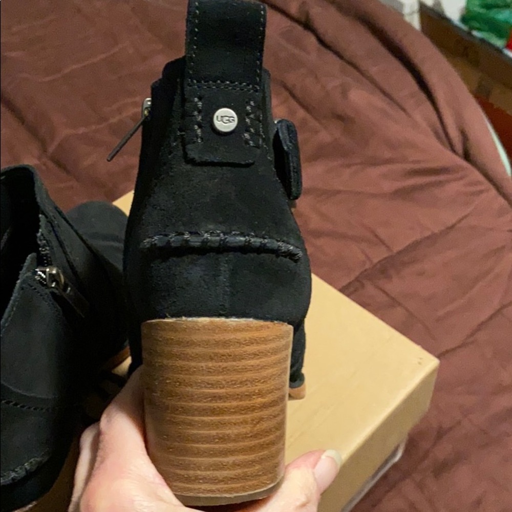 Ugg Brand. Euc! - image 4